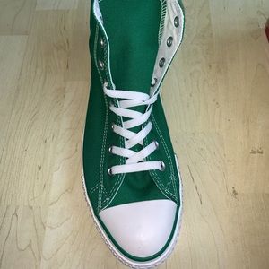 BRAND NEW‼️ GREEN HIGH TOP CONVERSE